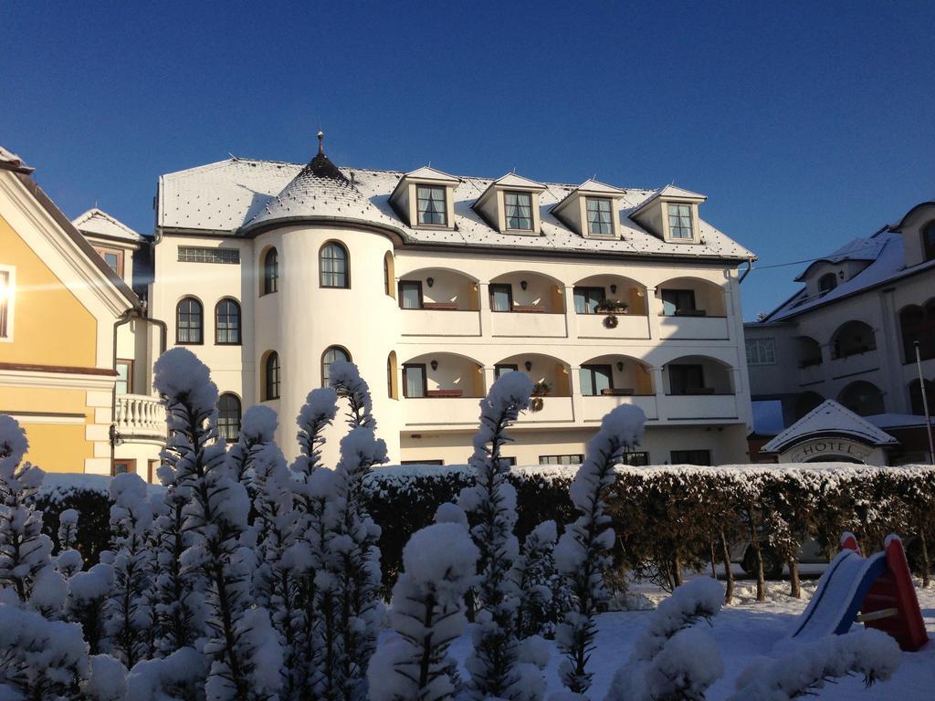 Genussgasthof & Hotel Beim Krutzler Heiligenbrunn Exterior photo